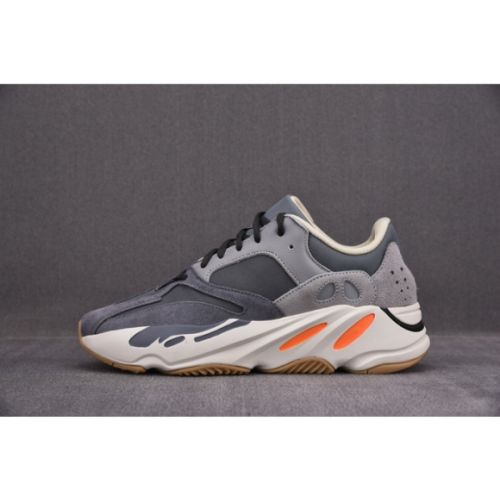 adidas Yeezy Boost 700 Magnet Fv9922